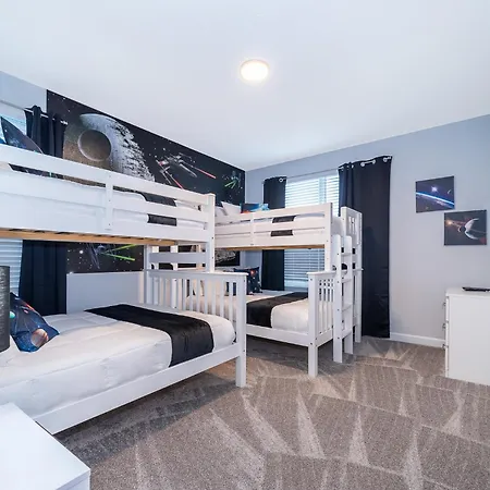 Fabulous Villas 5 Minutes Away From Disney!